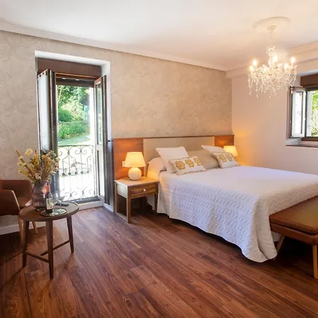 Boutique Dos Penas فندق Mier